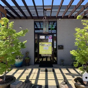 Mitty's Cannabis Cafe