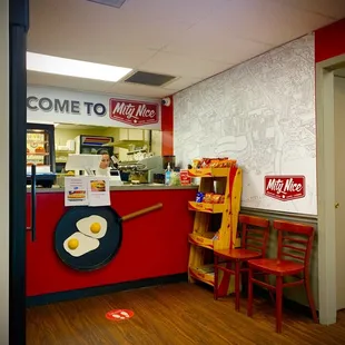 Front counter. Order up!