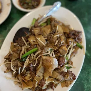 Beef chow fun