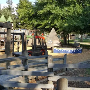 Truck! boat! Woodland maze