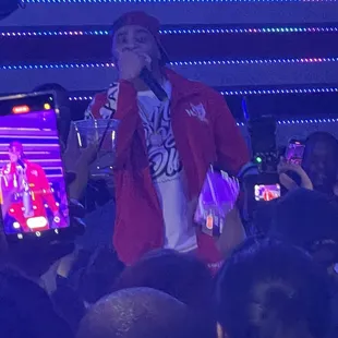 Guiwine did show up!