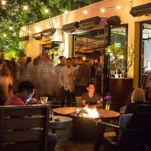 MiX Happy Hours | Tues 4p-12a, Wed 4-7p, Thur 4p-1:40a, Fri 4-7p, Sat 6-9p