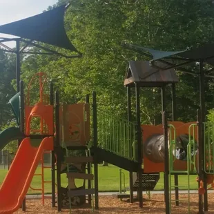 Younger kids play area