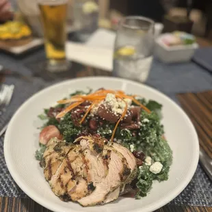 Kale salad with chicken