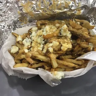 Buffalo fries.... so good even though I&apos;m not a fan of blue cheese