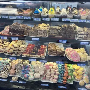 Cupcakes, Muffins, Brownies, and other goods.