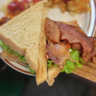 BLT