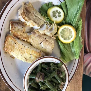 Baked cod with green beans.