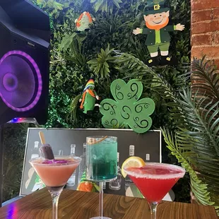 Drinks - specialty cocktail