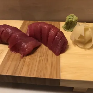 Maguro Nigiri