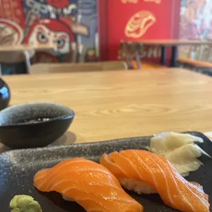 Salmon sushi