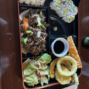 Bento box with bulgogi