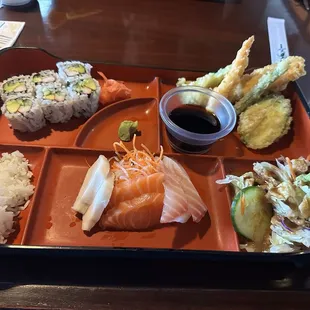 sashimi bento box lunch