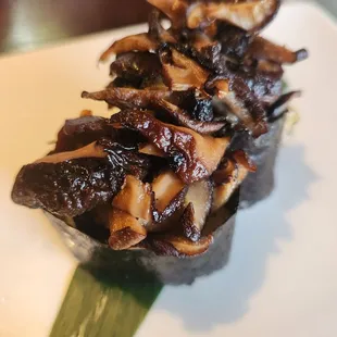 Shitake nigiri