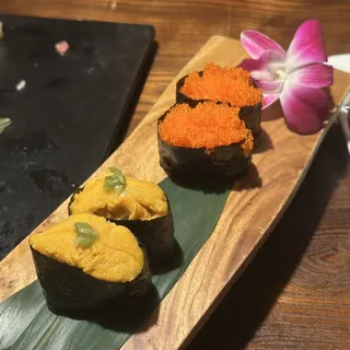 Tobiko Nigiri