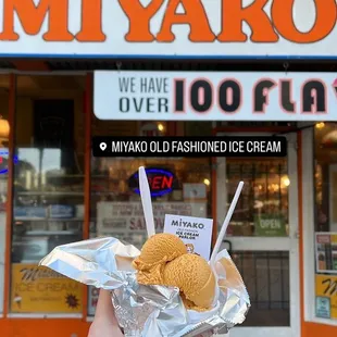 Miyokas Lucuma ice cream!