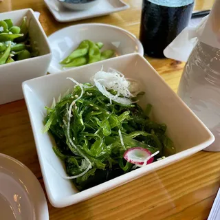 SEAWEED SALAD