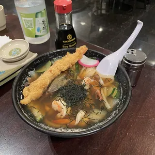 Yose Nabe Udon
