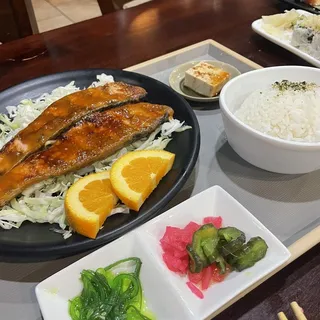 Salmon Misoyaki Teishoku
