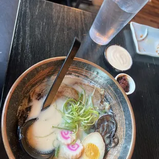 Black Tokyo tonkotsu ramen, Hot oil, yum yum sauce