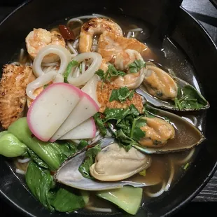 Spicy Seafood Fun Dan