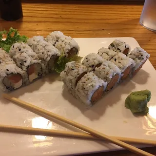 Spicy Salmon Roll