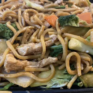 Chicken Lo mein