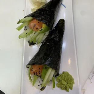 2 Salmon Hand Roll