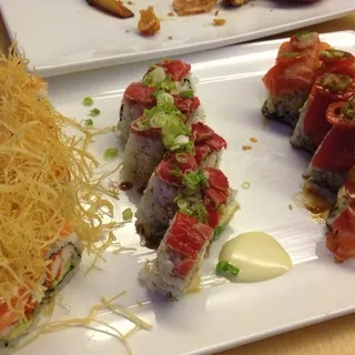Salmon Crunchy Crunchy Roll