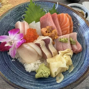 Deluxe Chirashi
