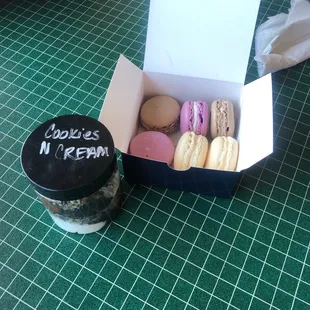 Dessert in a jar AND macarons!!
