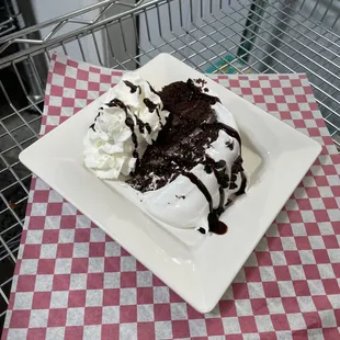 MJ’s Tinbox Cafe