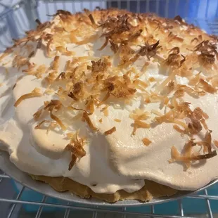 Coconut meringue pie