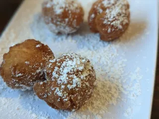 biscuit & buns on banks