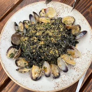 Tagliarini Nero- manilla clams, chili, lemon, pangrattato (Seattle Restaurant Week)