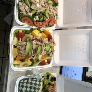 Ensaladas y sandwich