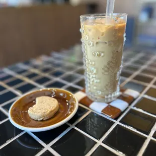 The Basic ($7) and Shortbread Cookie ($2.50)