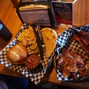 Ribs, pulled pork, a good meal at a good price. Service was wonderful made for a pleasant pleasing afternoon.