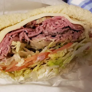 Roast beef/provolone on SD, huge on the meat, fresh lettuce and toms,  fresh and big enough I could only eat half.