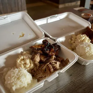 *Left: Mini - 2 Choice (Teriyaki Chicken &amp; Kalua Pig)