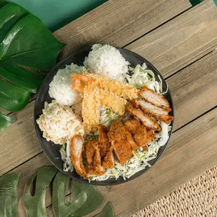 hicken, rice, and coleslaw