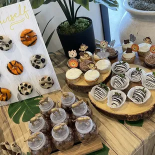 Donut, strawberries, cupcake