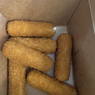 6 Piece Mozzarella Sticks