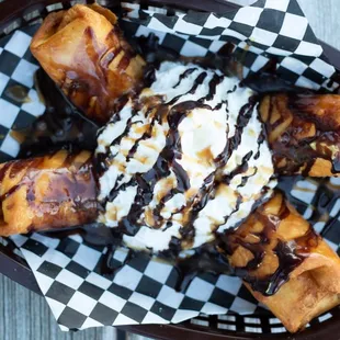 MOB Sweet Goomah Dessert (Deep Fried NY Style Cheesecake)