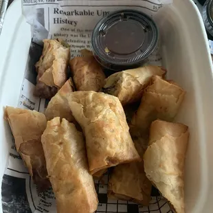 Crab and Shrimp egg rolls... soooo delicious