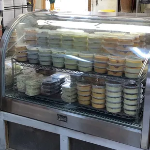 Famous Mama Mary&apos;s Hummus