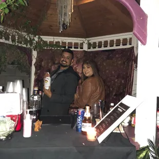 Bar techs at your serviceb