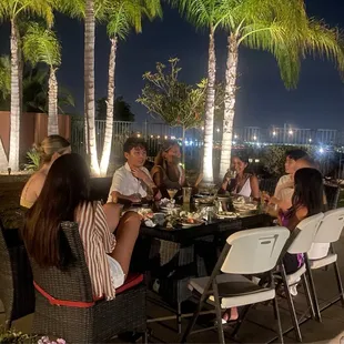 Small dinner party, such great humans