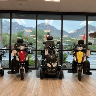 This showroom is an open concept, very inviting and visually stimulating when entered.