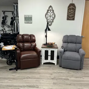 The showroom is staged in a way where it is easy to get a feel for how the high-quality products will look in my own home.